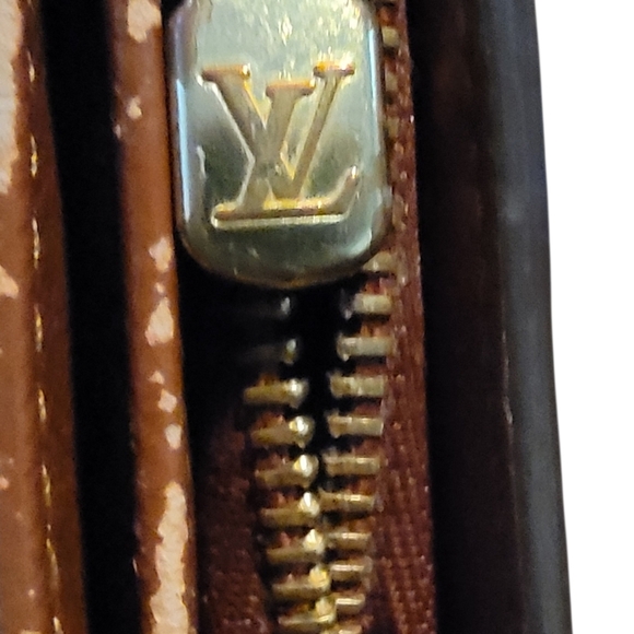 🤎✨ Authentic Louis Vuitton Brown Monogram Wallet ✨🤎 - Picture 6 of 11
